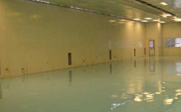 崇信自流平环氧地坪中涂