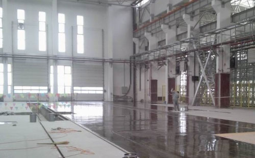 崇信通用环氧地坪中涂